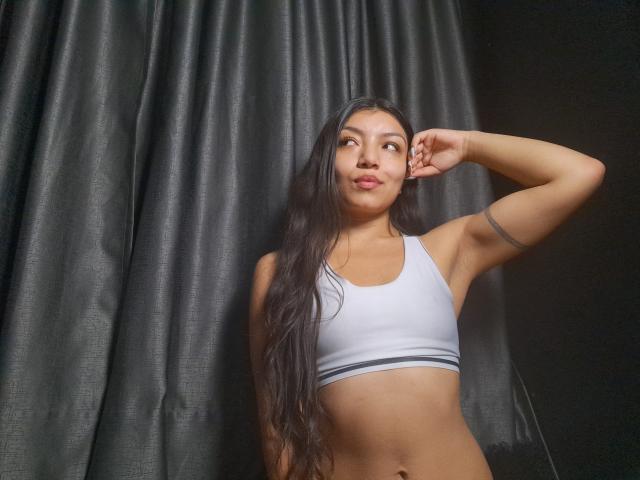 IbbyeMoreau - Porno na żywo i seks kamera - 24058413