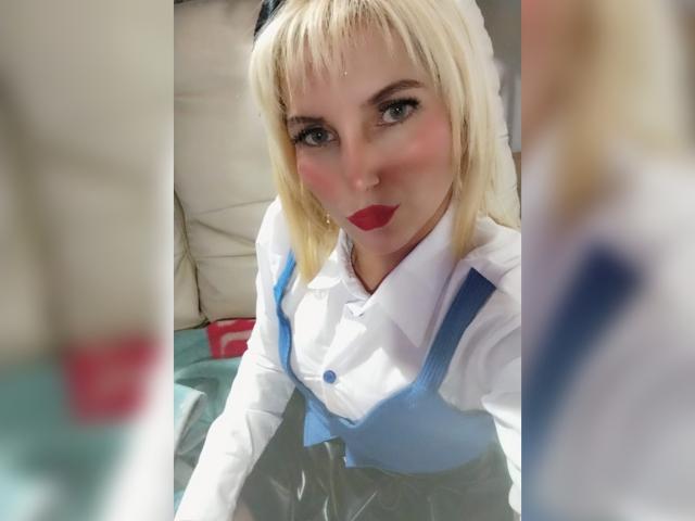 GiuliaAddams - сексуальная веб-камера в реальном времени - 24059845