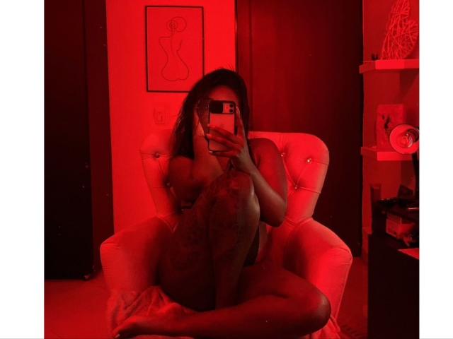 EllenWaris - Porno na żywo i seks kamera - 24061789