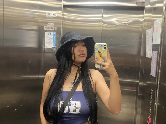 Elizaa - Live sexe cam - 24066401