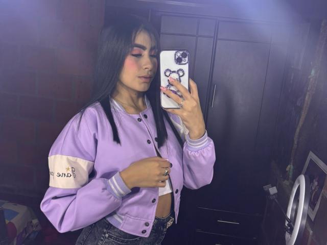 AlysonMoss - Live porn &amp; sex cam - 24069493