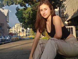 LisaMartini - Sexe cam en vivo - 24070449