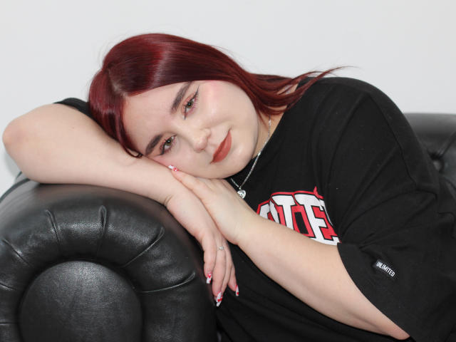 AlinaCold - Live Sex Cam - 24071277