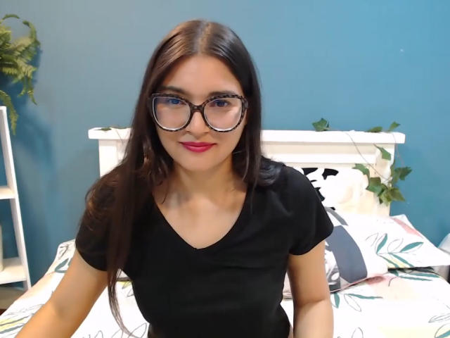 YennyToamson - Live porn &amp; sex cam - 24074733