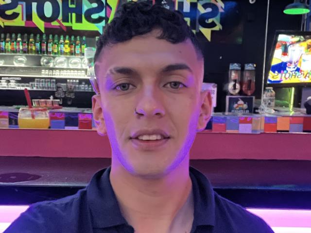 AndresSilvaa - Sexe cam en vivo - 24075753