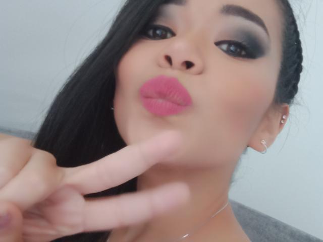 MistressVictoriaa - Live porn &amp; sex cam - 24080181