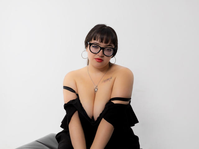 CherryMelon - Porno na żywo i seks kamera - 24081161