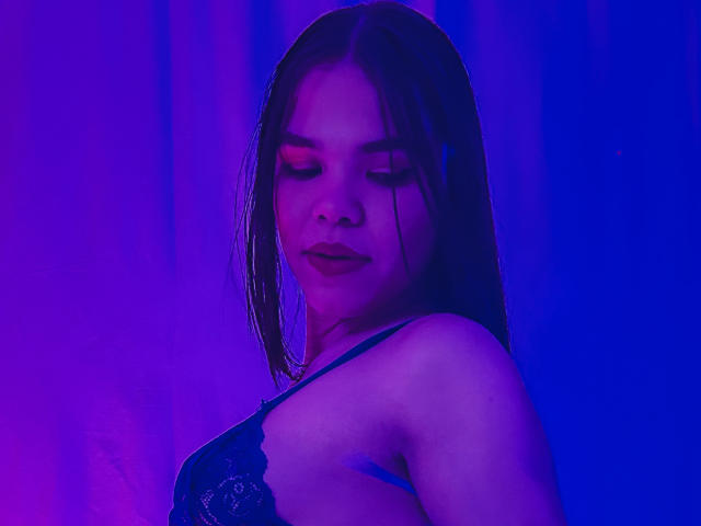 KathyaSpinelli - Sexe cam en vivo - 24081829