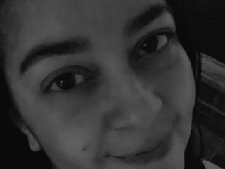 LuciaVonnee - Sexe cam en vivo - 24085721