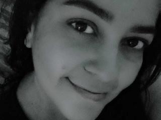 LuciaVonnee - Sexe cam en vivo - 24085737