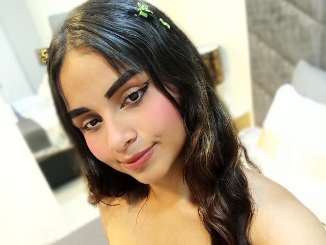 LucyPetersen - Live porn &amp; sex cam - 24085861