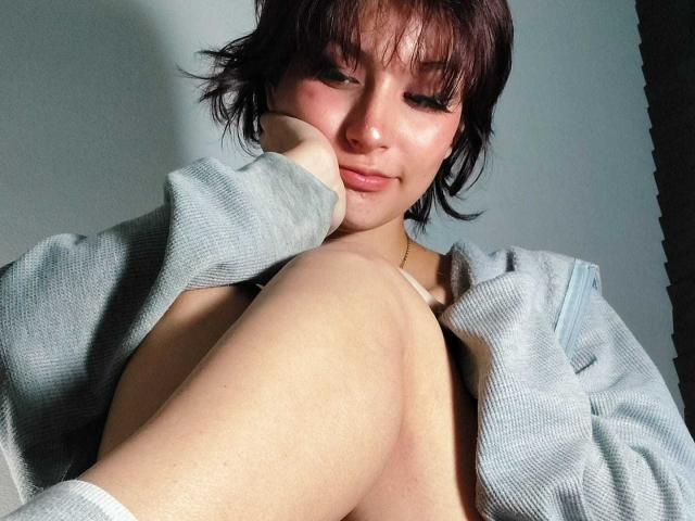 IsabellaHallad - Sexe cam en vivo - 24086073