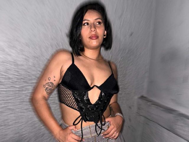 LiliethRoss - сексуальная веб-камера в реальном времени - 24090365