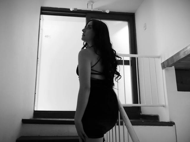 AnnieGonzales - Live porn &amp; sex cam - 24092961