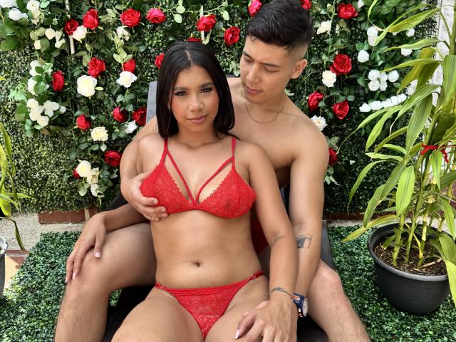 TaylorAndBen - Camera khiêu dâm &amp; quyến rũ trực tiếp - 24093469