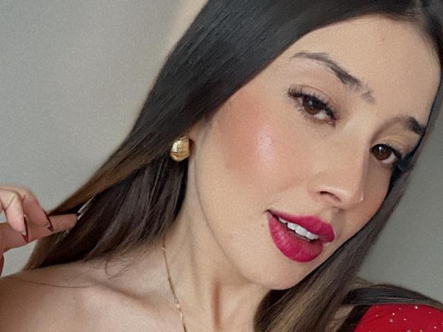 EmmaLombardi - Live porn &amp; sex cam - 24097297