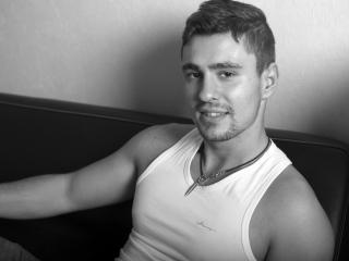 ChrisXBoy - Live sex cam - 2410538