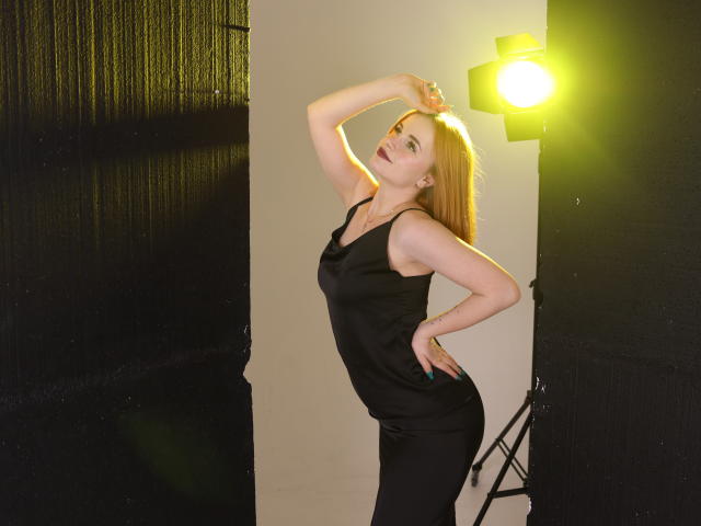 MargaritaKis - Live porn &amp; sex cam - 24109337