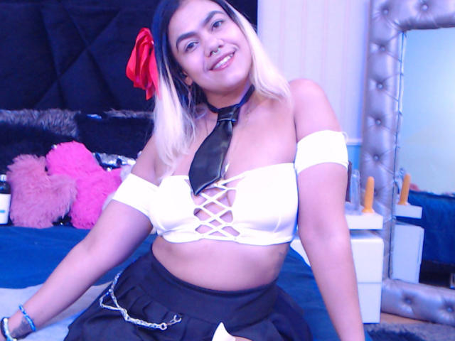 TarahDustin - פורנו בשידור חי ומצלמת סקס - 24120025