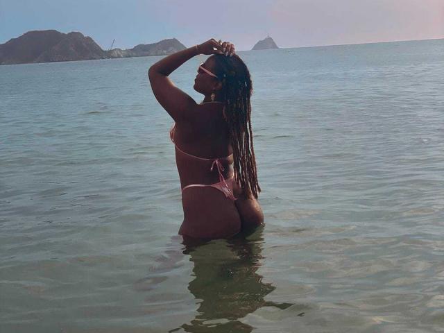 AlishaCurly - Live porn &amp; sex cam - 24123265