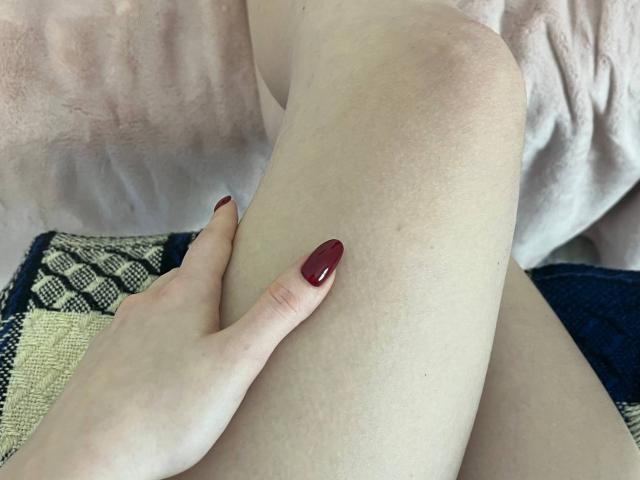 Valissia - Live sex cam - 24123813