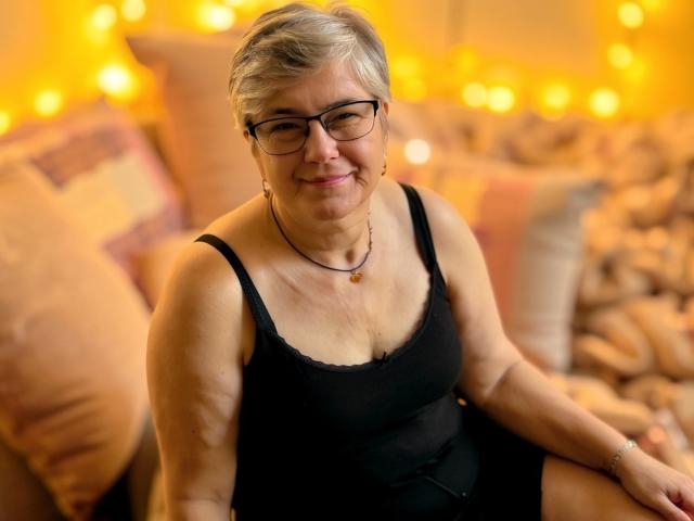 SensualIris - Sexe cam en vivo - 24124485