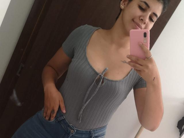 StefaniaFernanda - Sexe cam en vivo - 24129805