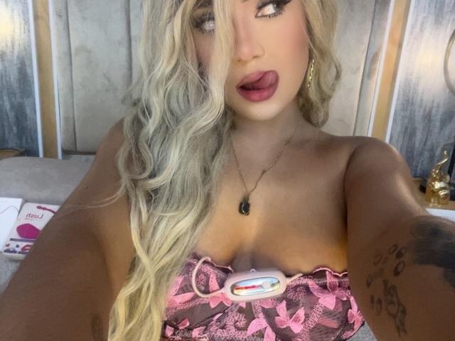 VictoriaGray - פורנו בשידור חי ומצלמת סקס - 24134489