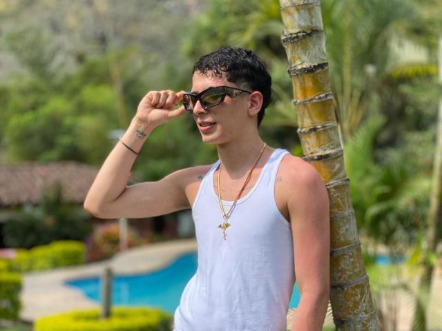 LondonCock - сексуальная веб-камера в реальном времени - 24135001