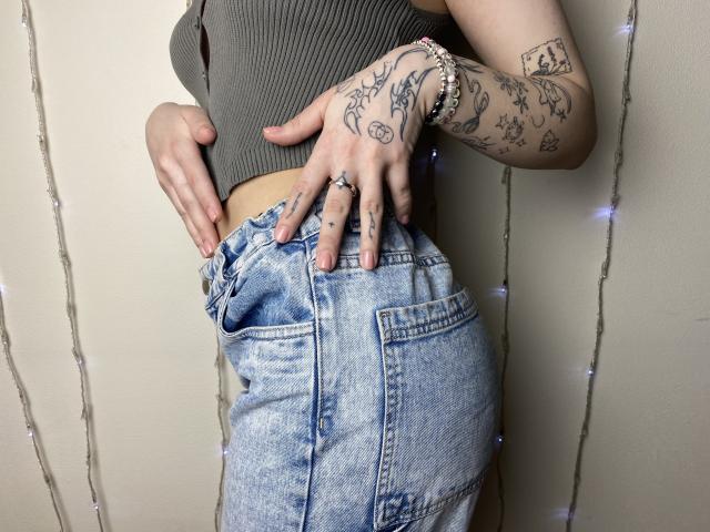 ElleBloom - Live sexe cam - 24135521