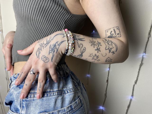 ElleBloom - Live porn &amp; sex cam - 24135529