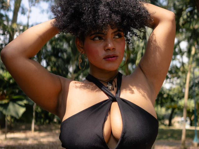 AliceJelanni - Élő pornó és szexkamera - 24152321