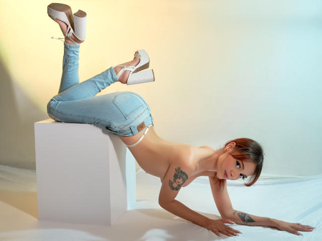 LucyMillers - Live porn &amp; sex cam - 24159049