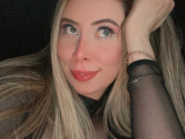 JennyLawry - Live porn &amp; sex cam - 24162633