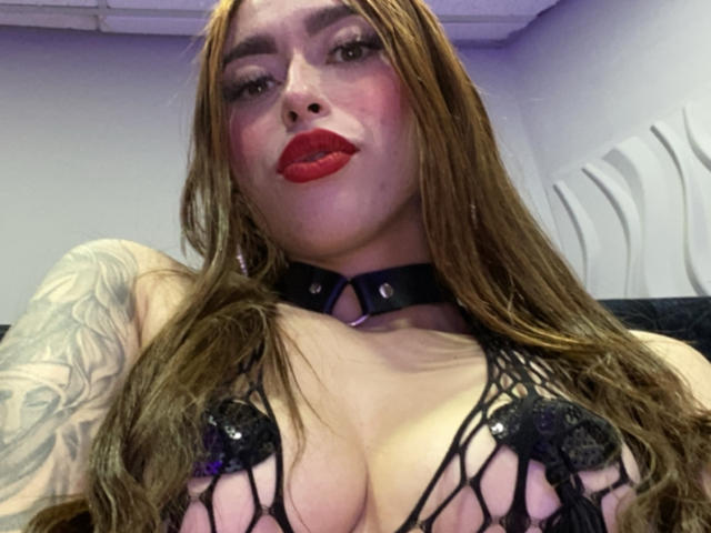 BelleWhatson - Live porn &amp; sex cam - 24165405