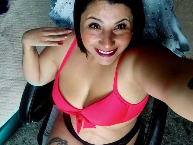 AngeleRoux - Élő pornó és szexkamera - 24169753