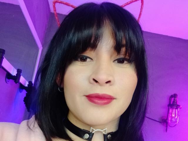 IsisDiosa - פורנו בשידור חי ומצלמת סקס - 24169977