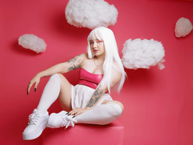 TracieLowe - Live porn &amp; sex cam - 24175917