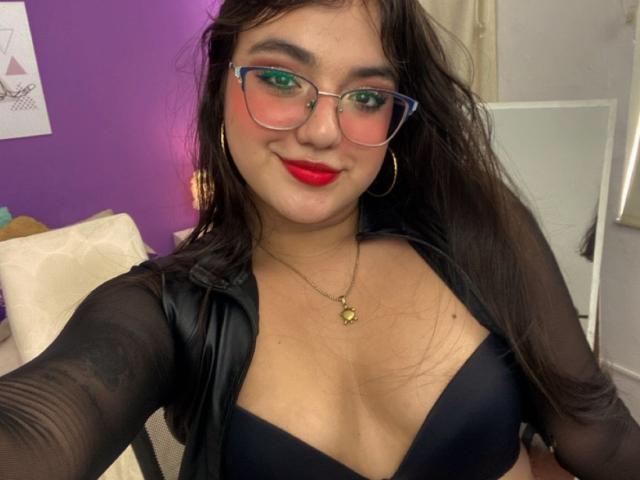 VictoriaSaens - Live porn &amp; sex cam - 24176405