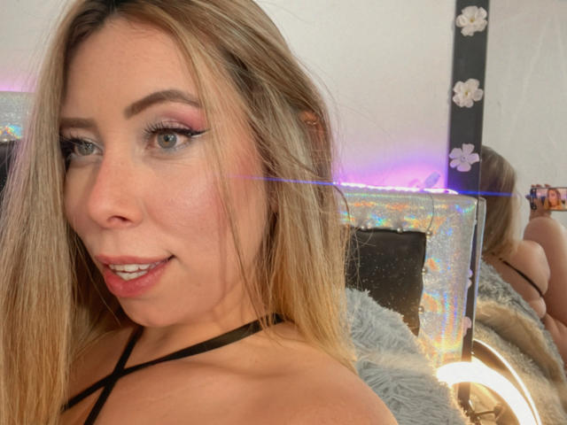 JennyLawry - Live sex cam - 24178949