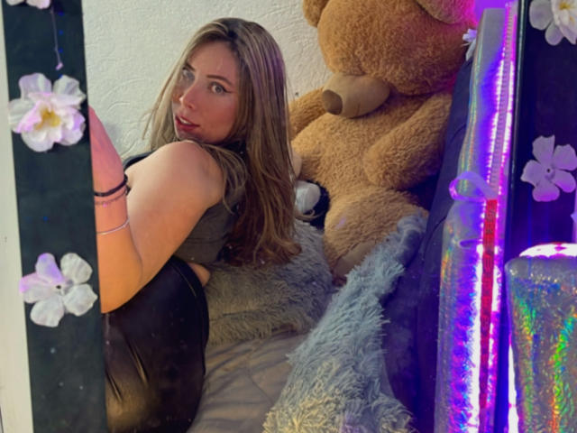 JennyLawry - Live porn &amp; sex cam - 24178957