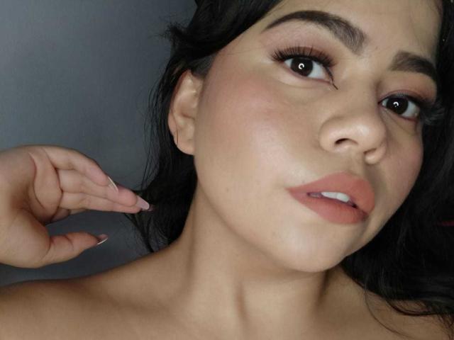 LilyRousee - פורנו בשידור חי ומצלמת סקס - 24179597