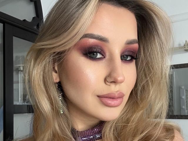 VikkyLikky - ライブポルノ&amp;セックスカム - 24186789