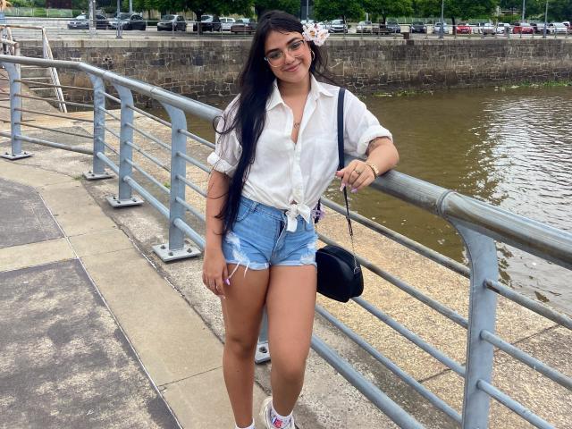 VictoriaSaens - Live sex cam - 24192105