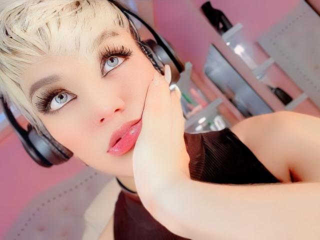 ChiaraGala - Live porn &amp; sex cam - 24193517