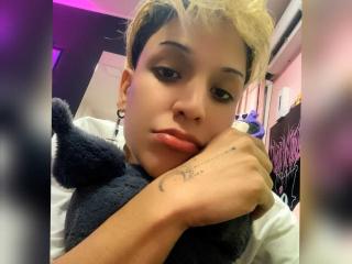 ChiaraGala - Live porn &amp; sex cam - 24193529