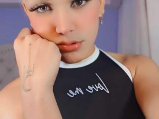 ChiaraGala - Live porn &amp; sex cam - 24193537