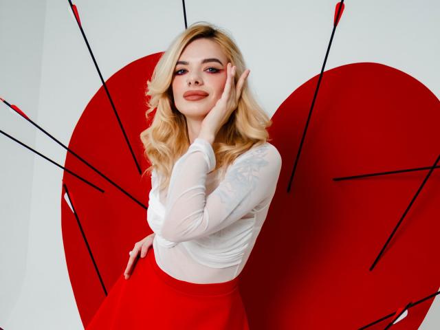 AdeleClifford - Live porn &amp; sex cam - 24193661