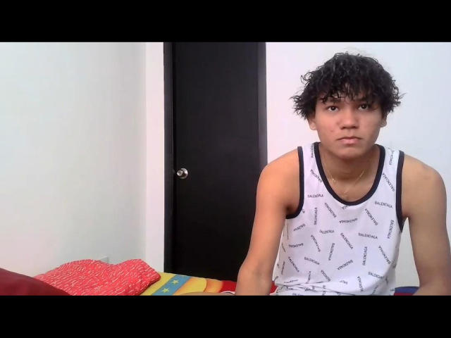 AkunaFocus - Sexe cam en vivo - 24195457