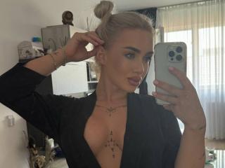CuteLinaBlondy - Live porn &amp; sex cam - 24200805